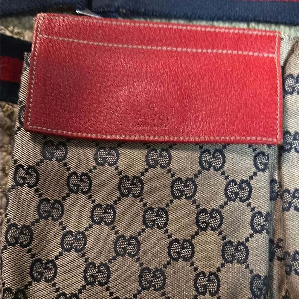 Gucci Beige Monogram Belt Bag with Red and Blue Strap - Picture 2 of 6